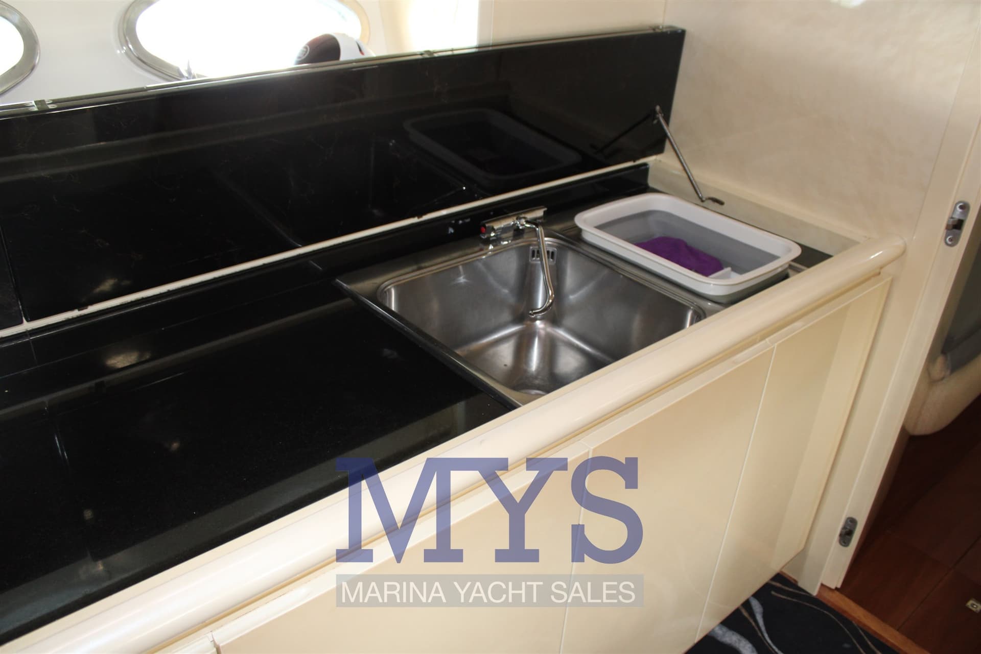 Pershing Pershing 54' used - hero image 13