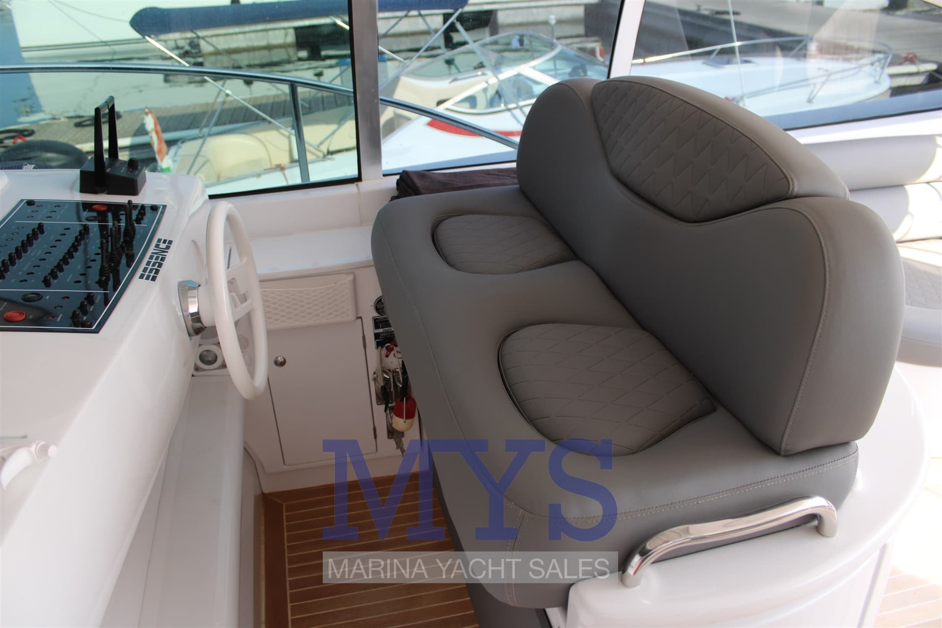 Pershing Pershing 54' used - hero image 9
