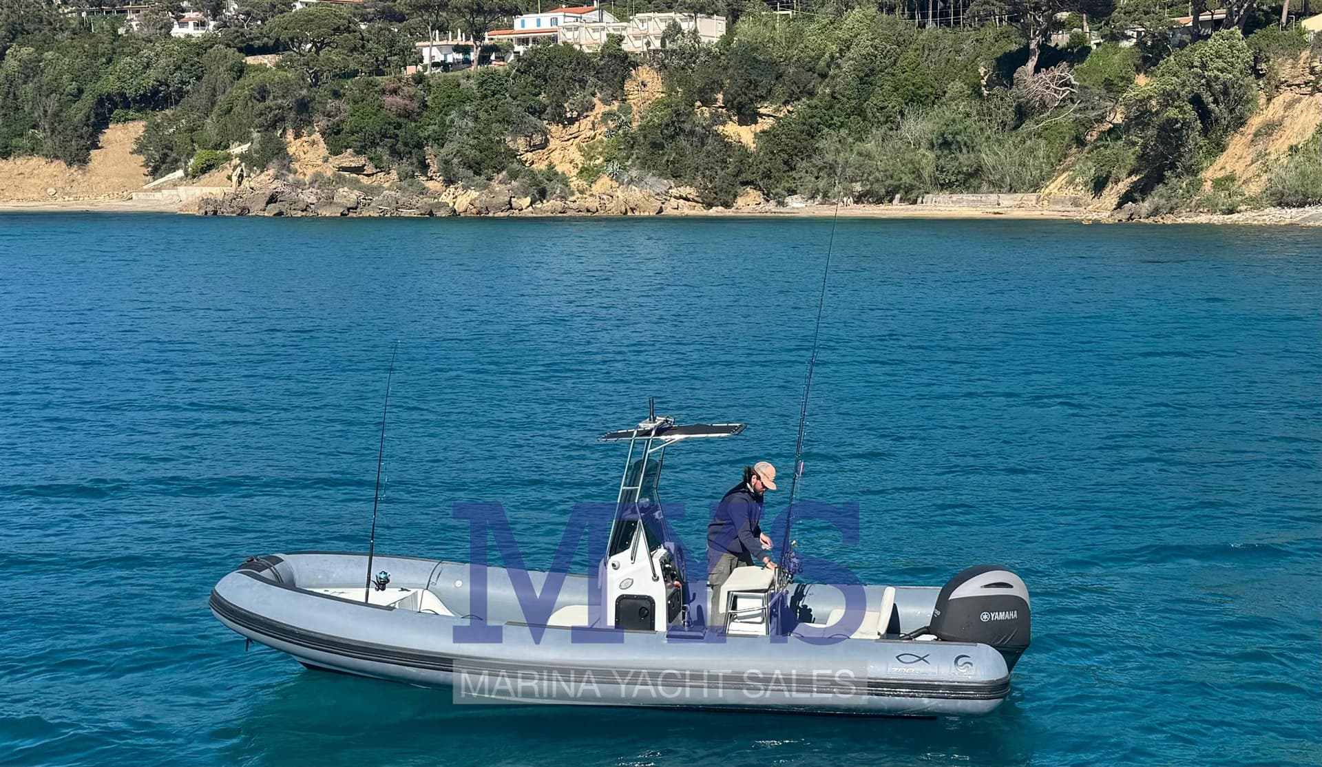 Capelli Tempest 700 Fishing - Detail View 1 Capelli Tempest 700 Fishing - Detail View 1