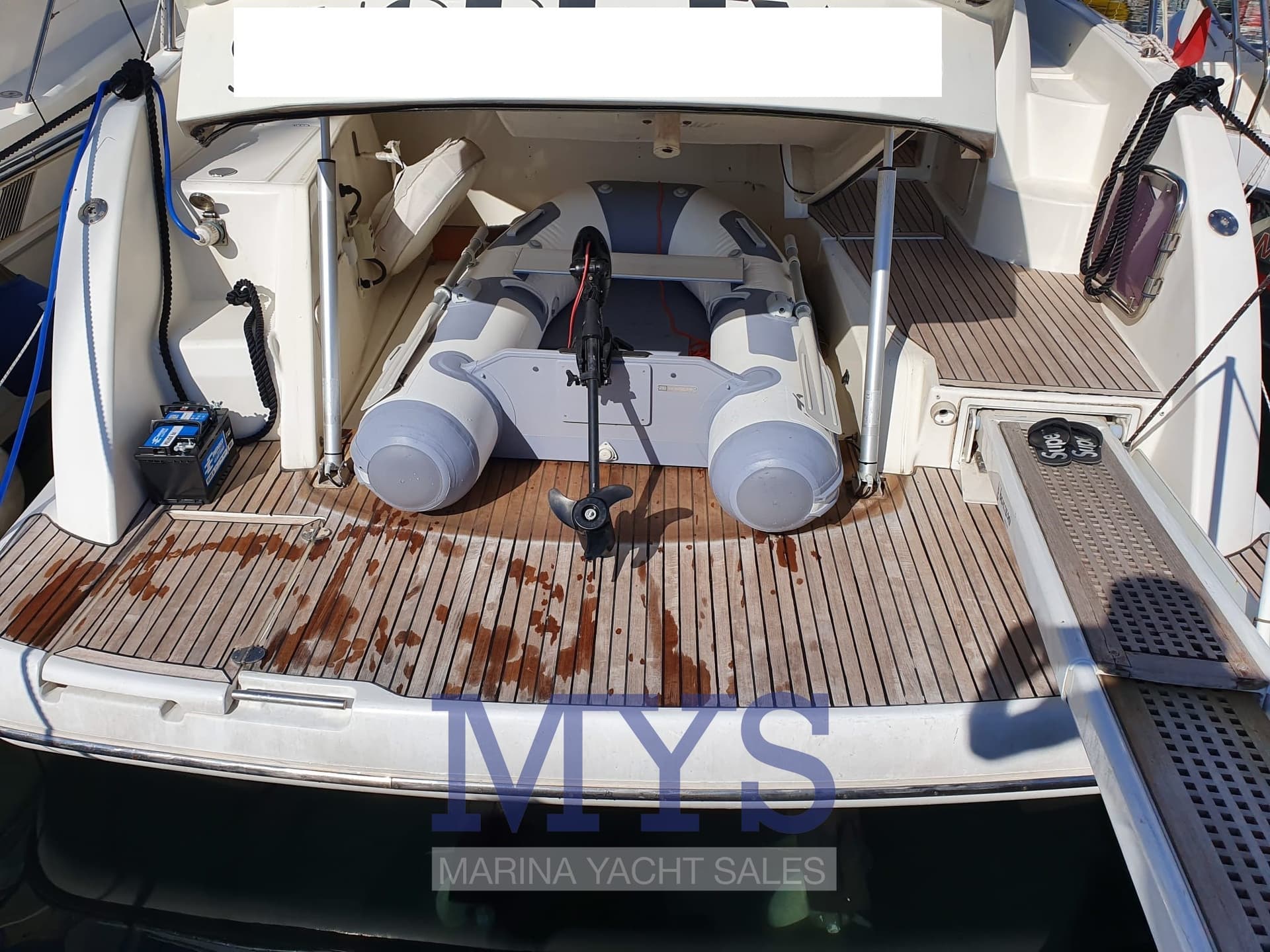 Jeanneau Prestige 38 S - Deck View Jeanneau Prestige 38 S - Deck View