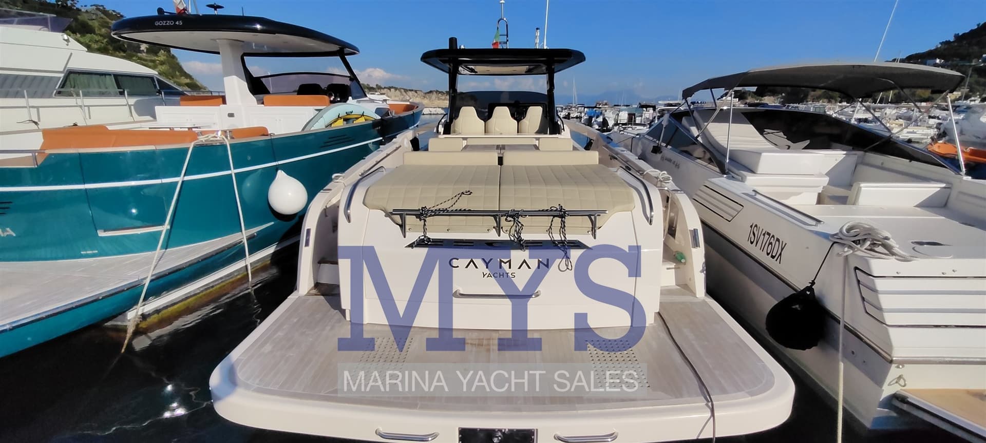 Cayman Cayman 40 W.A. - Main View Cayman Cayman 40 W.A. - Main View