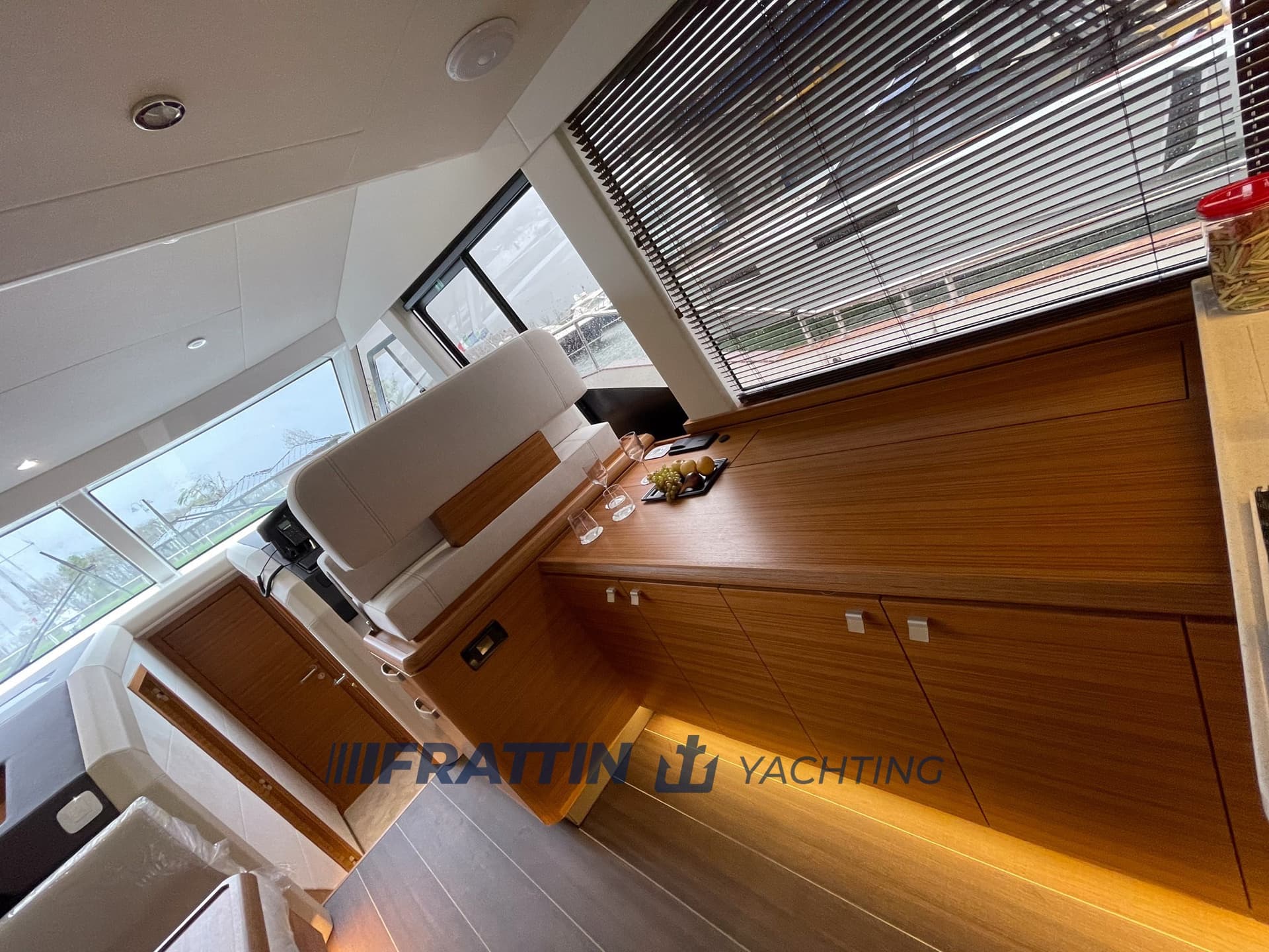 Greenline Yachts 48 FLY usato - foto hero 22