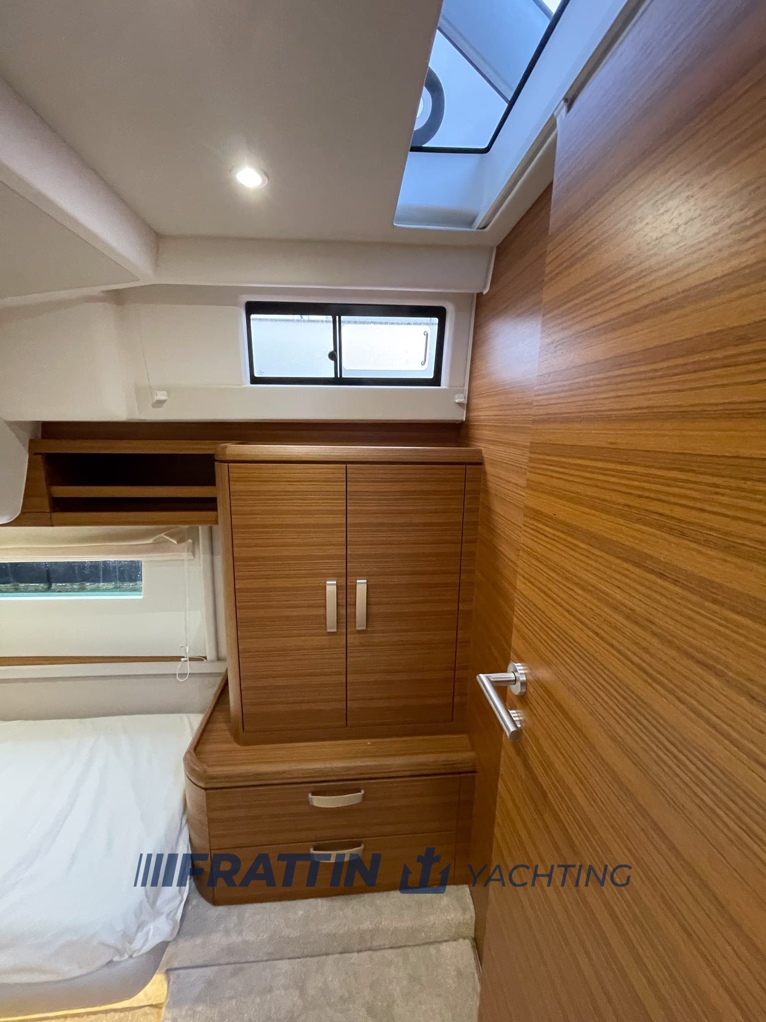 Greenline Yachts 48 FLY usato - foto hero 10