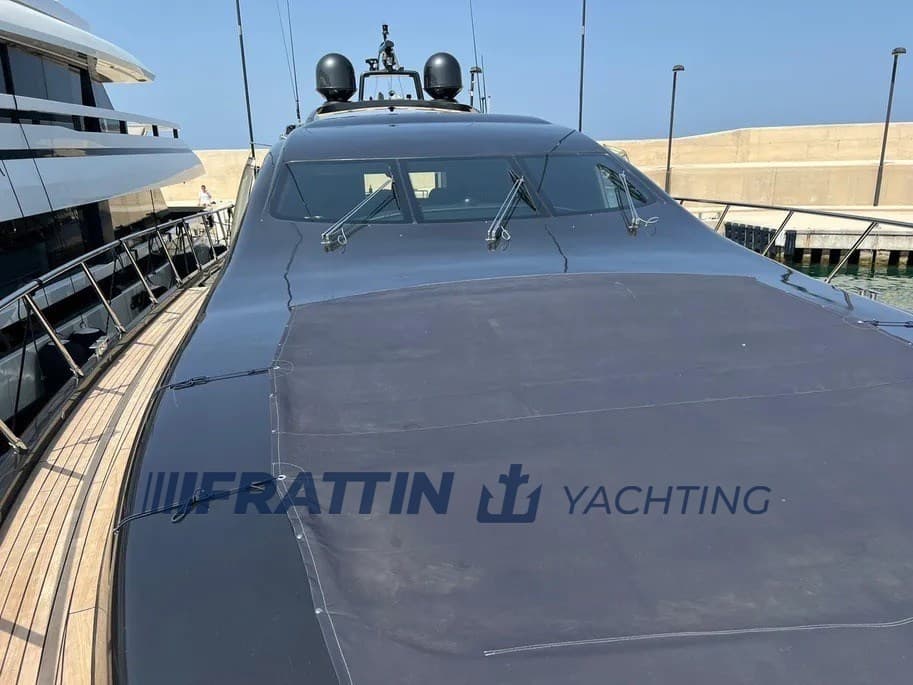 Mangusta Yachts 92 gebraucht - Hauptbild 2