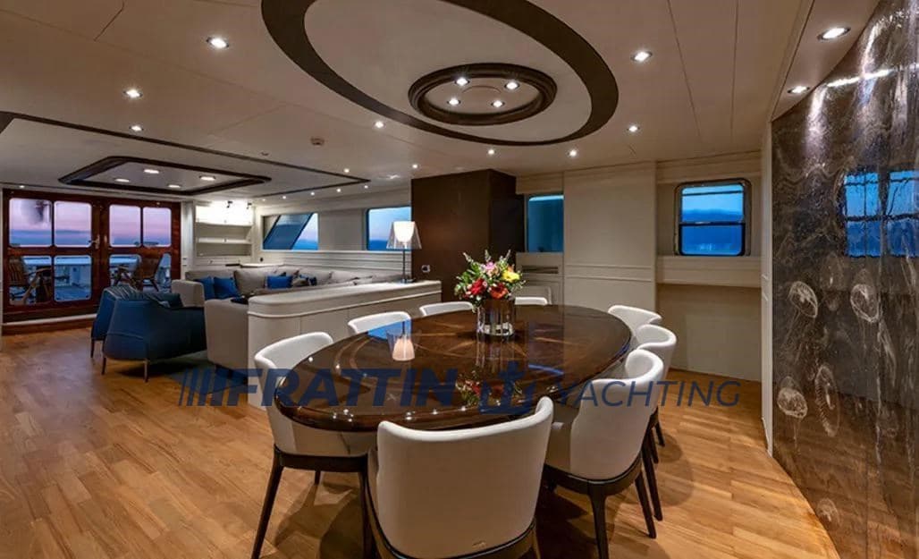 Benetti Sail Division 105 used - hero image 9