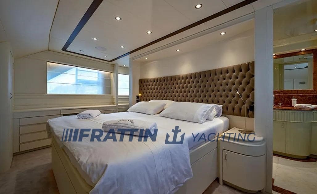 Benetti Sail Division 105 used - hero image 11