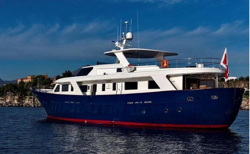Benetti Sail Division 105 used - hero image 2