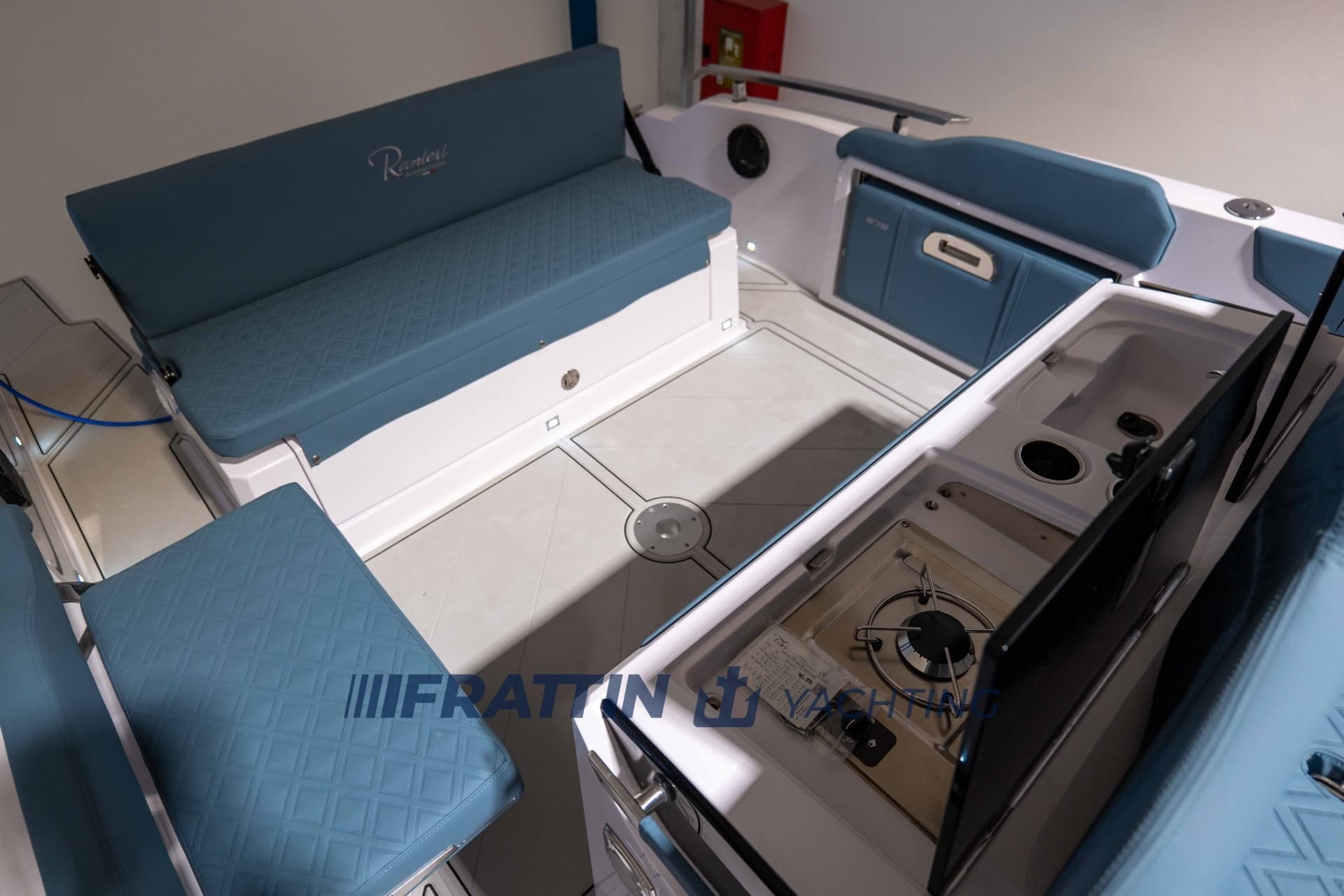 Ranieri International Next 275 LX gebraucht - Hauptbild 8
