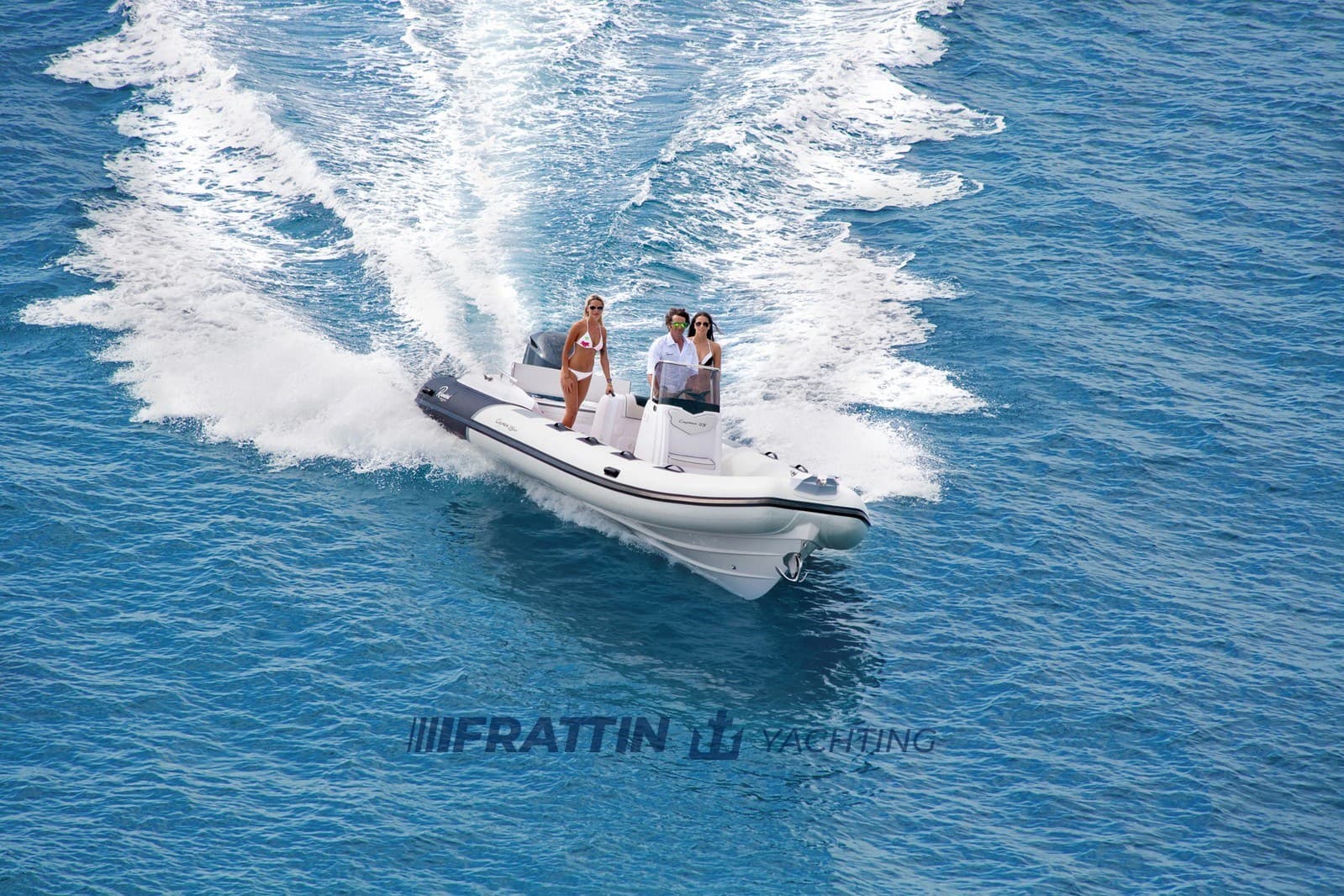 Ranieri International Cayman 26 Sport - Deck View Ranieri International Cayman 26 Sport - Deck View