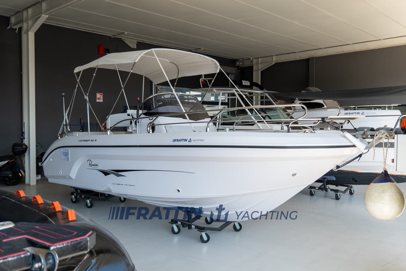 Ranieri International Voyager 21 S - Main View Ranieri International Voyager 21 S - Main View