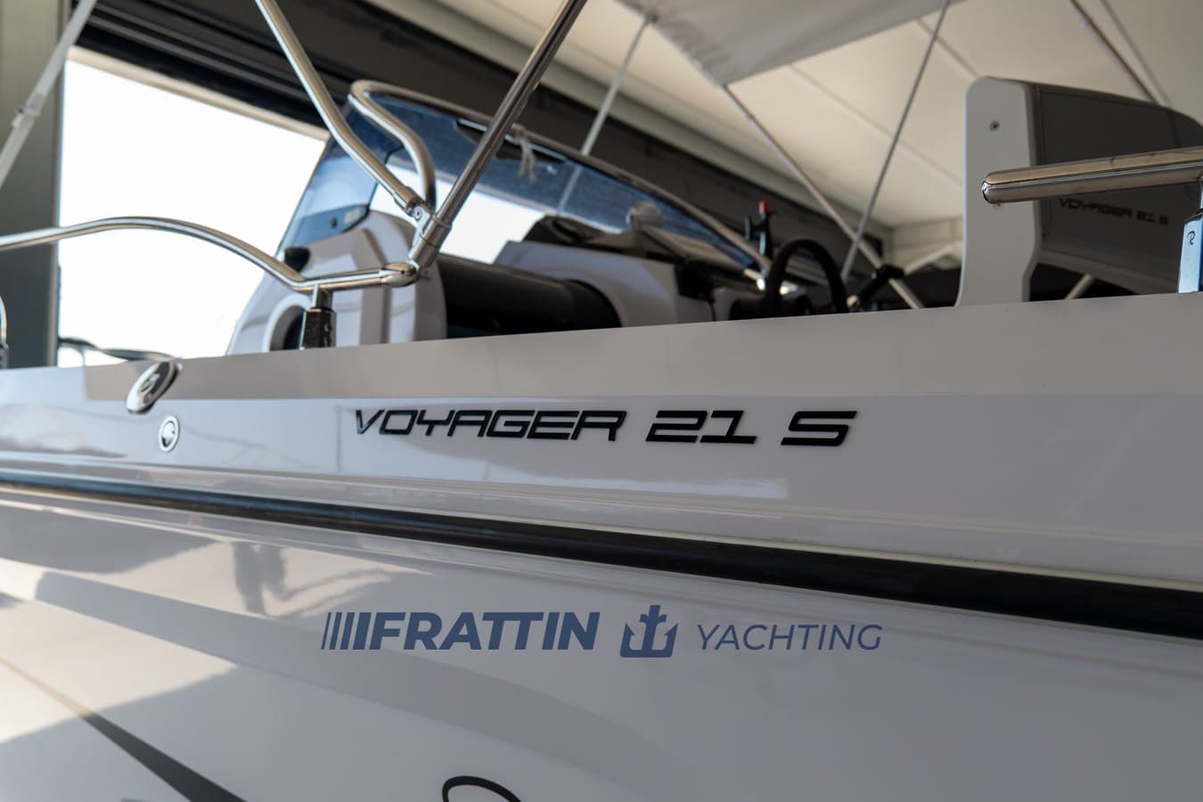 Ranieri International Voyager 21 S - Interior View Ranieri International Voyager 21 S - Interior View