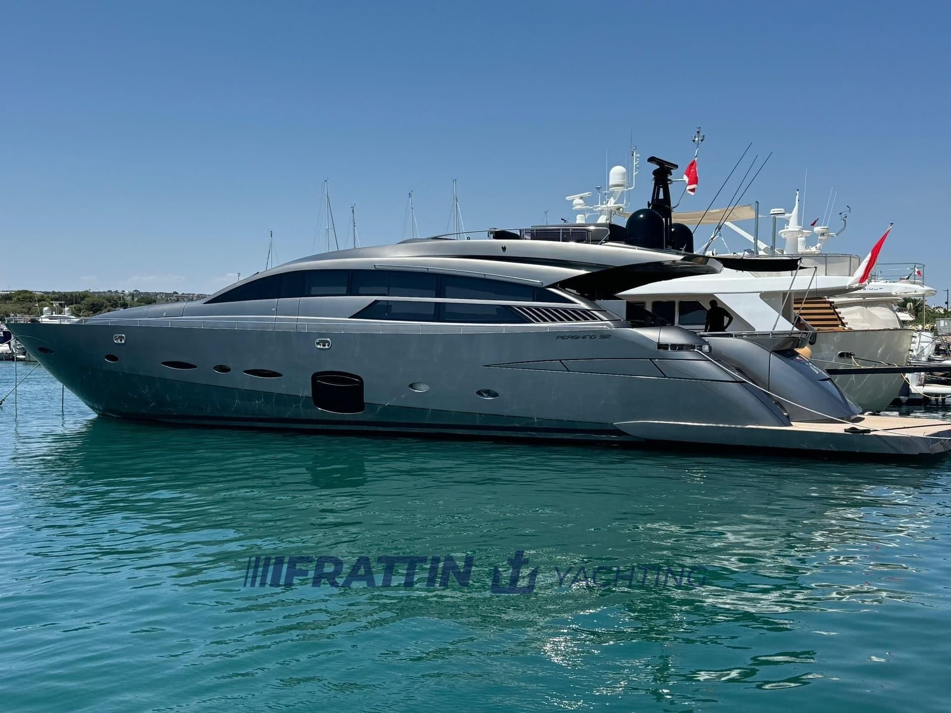 Pershing Pershing 92 gebraucht - Hauptansicht