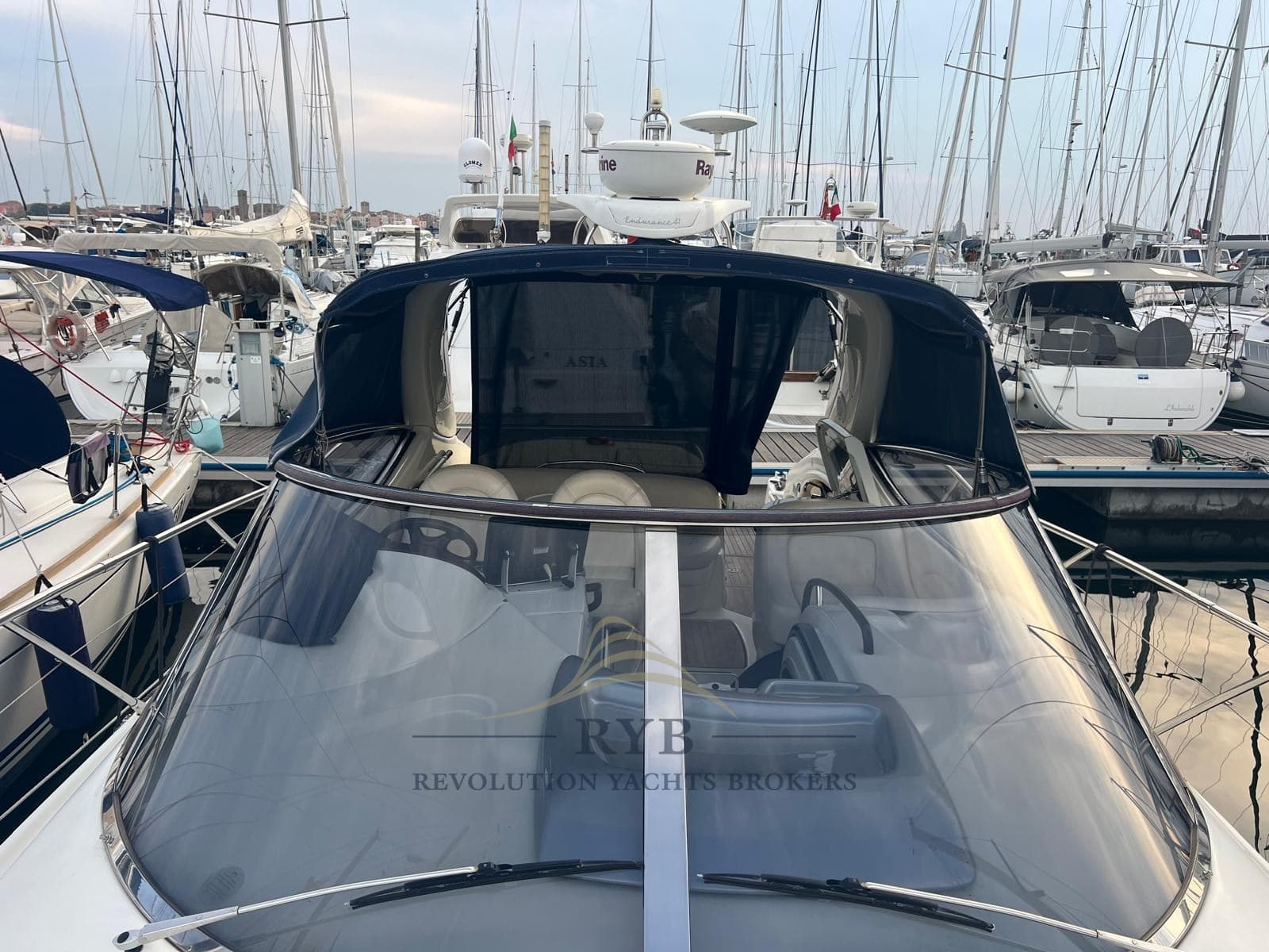 Cranchi ENDURANCE 41 usato - foto hero 6