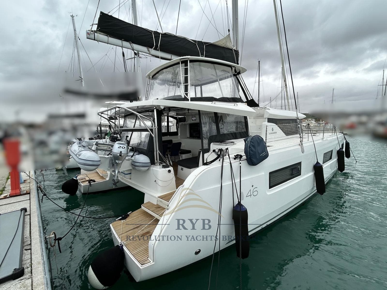 Lagoon 46 used - detail 1