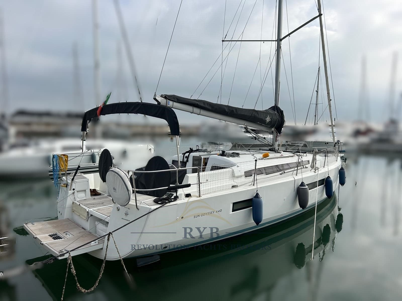 Jeanneau SUN ODYSSEY 440 usato - foto hero 2