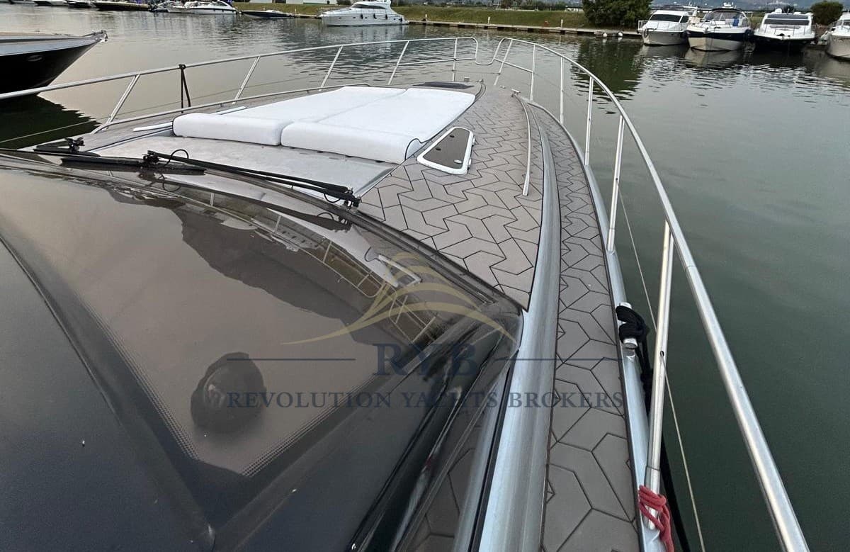 Princess Yachts V 55 gebraucht - Detail 3