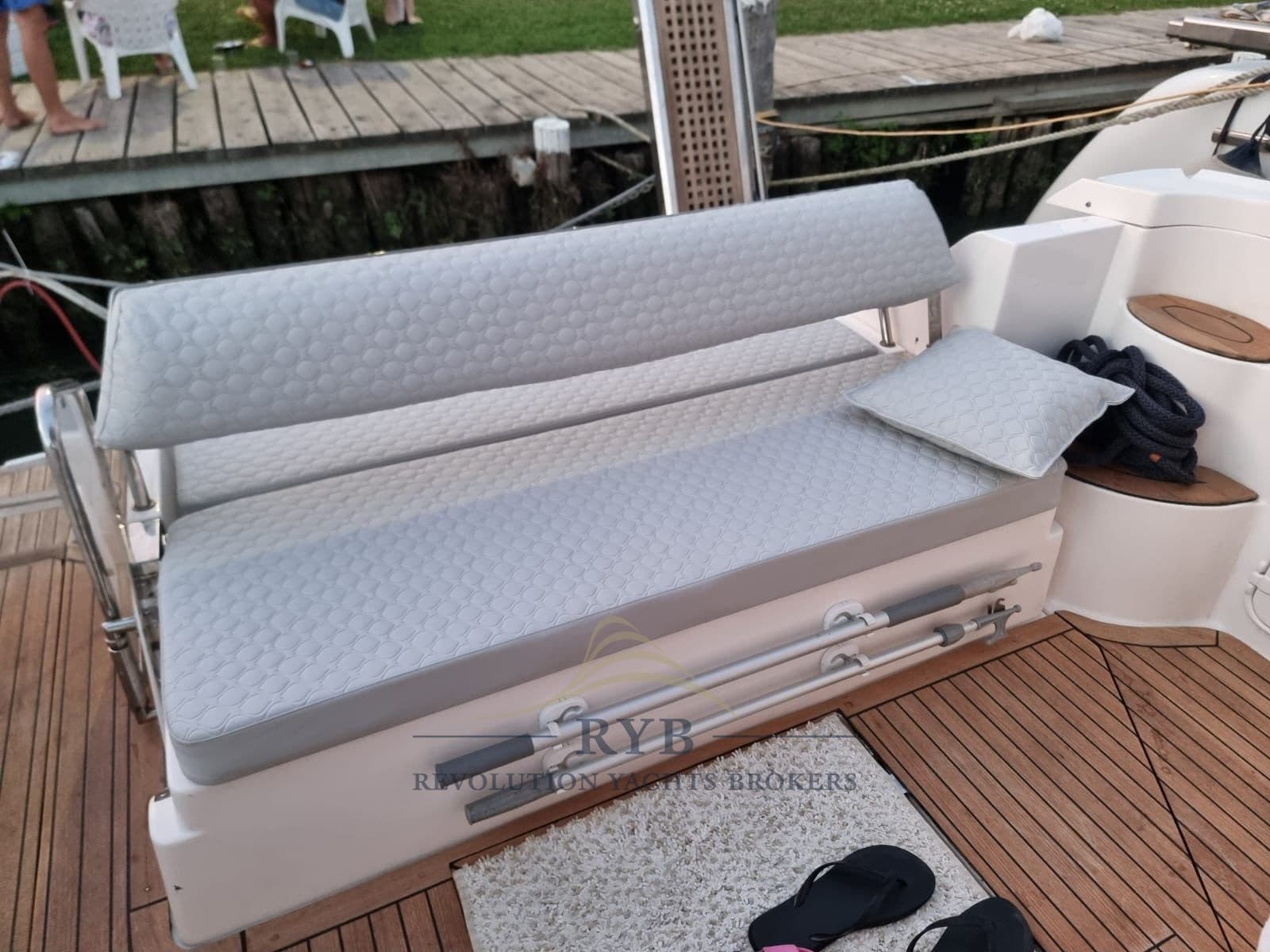 Regal Marine 3760 gebraucht - Hauptbild 8