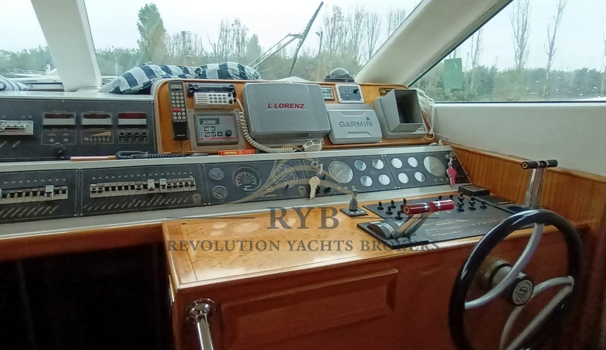 Dellapasqua DC 14 Flying Bridge gebraucht - Hauptbild 5