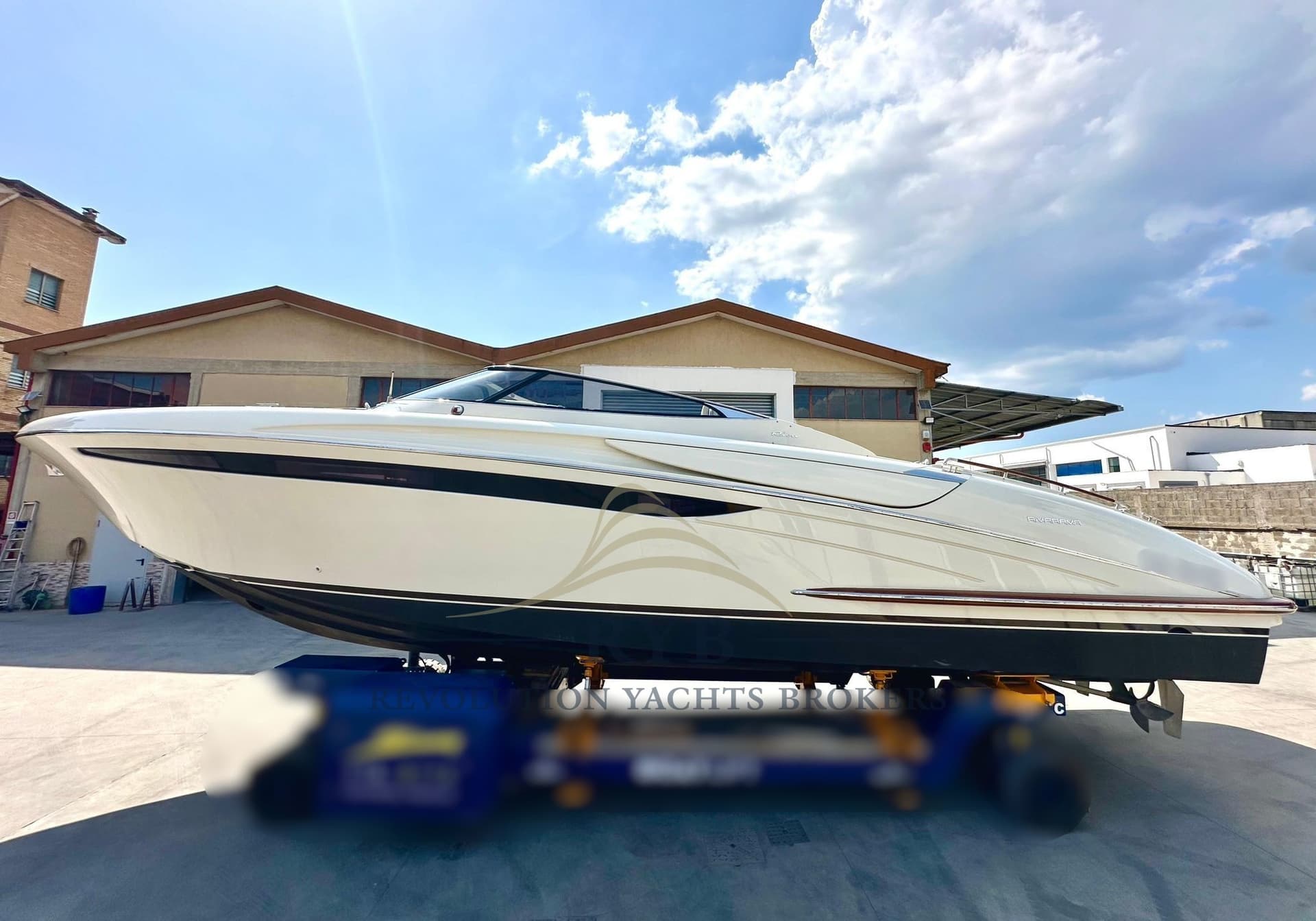 Riva 44 RIVARAMA usato - vista principale