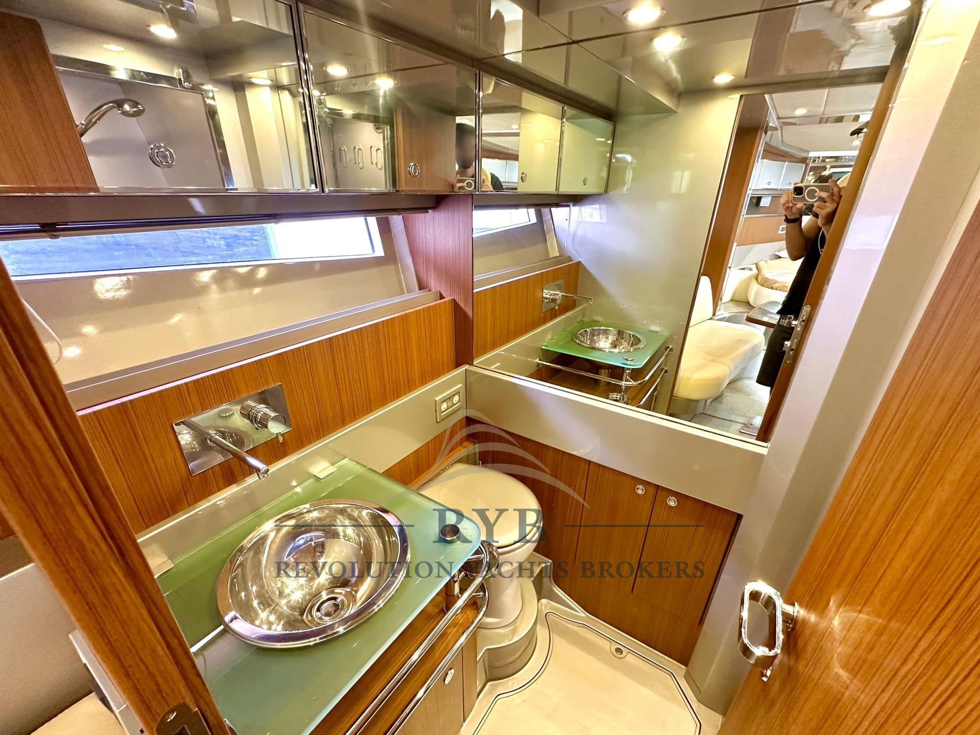 Riva 44 RIVARAMA usato - foto hero 10