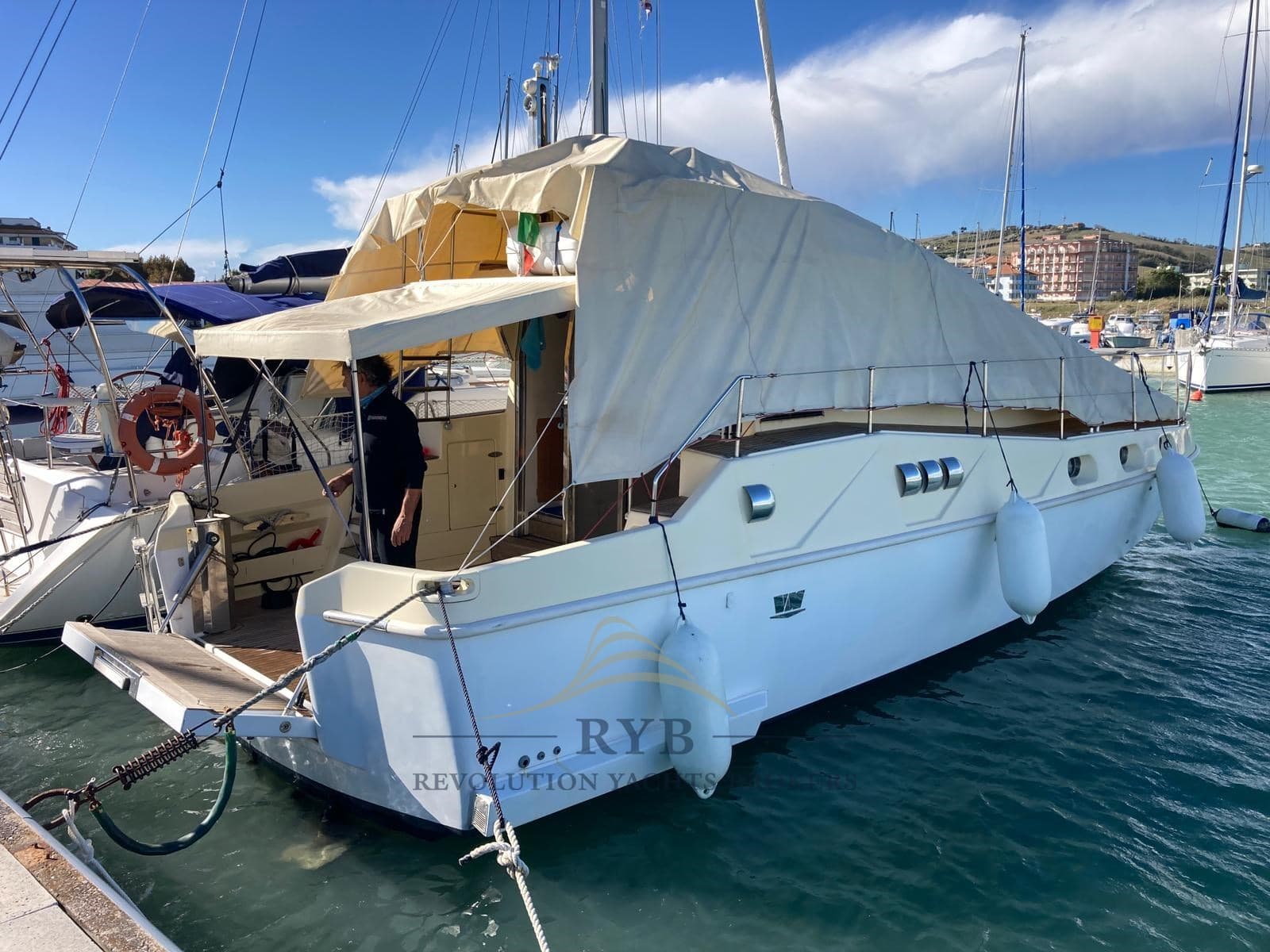 Alfamarine Bronte 40 usato - dettaglio 1