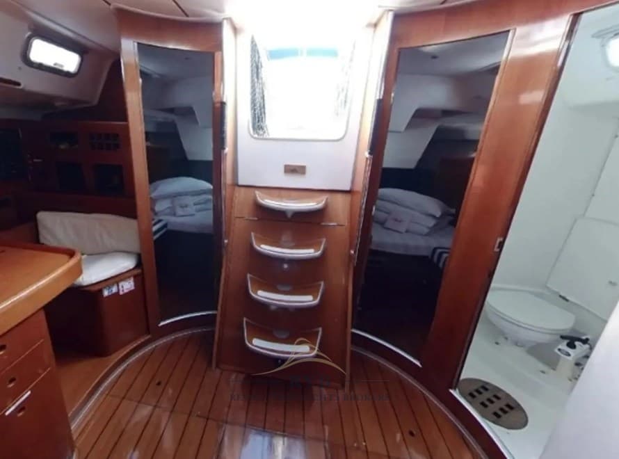 Beneteau First 47.7 used - detail 3