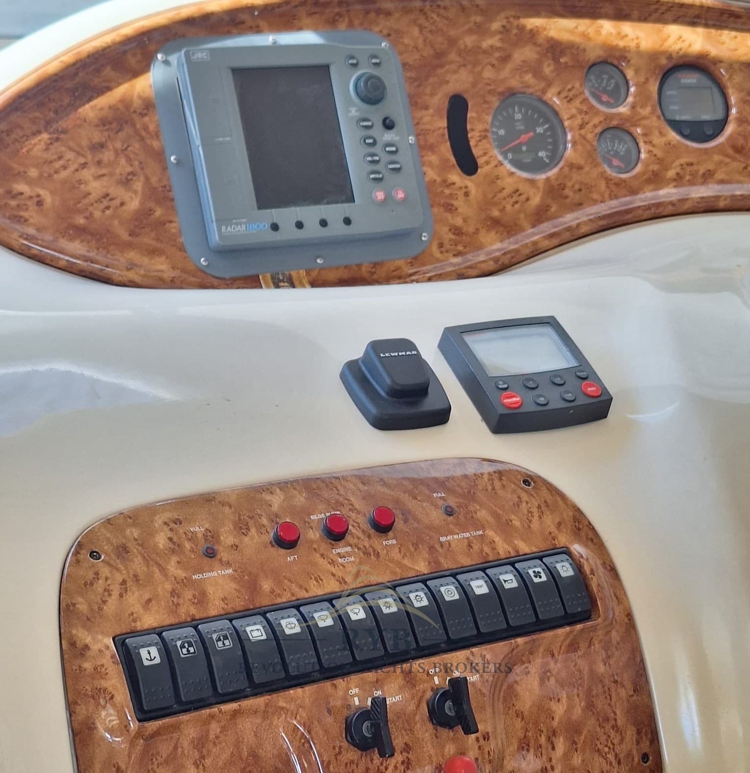 Azimut 39 usato - foto hero 9