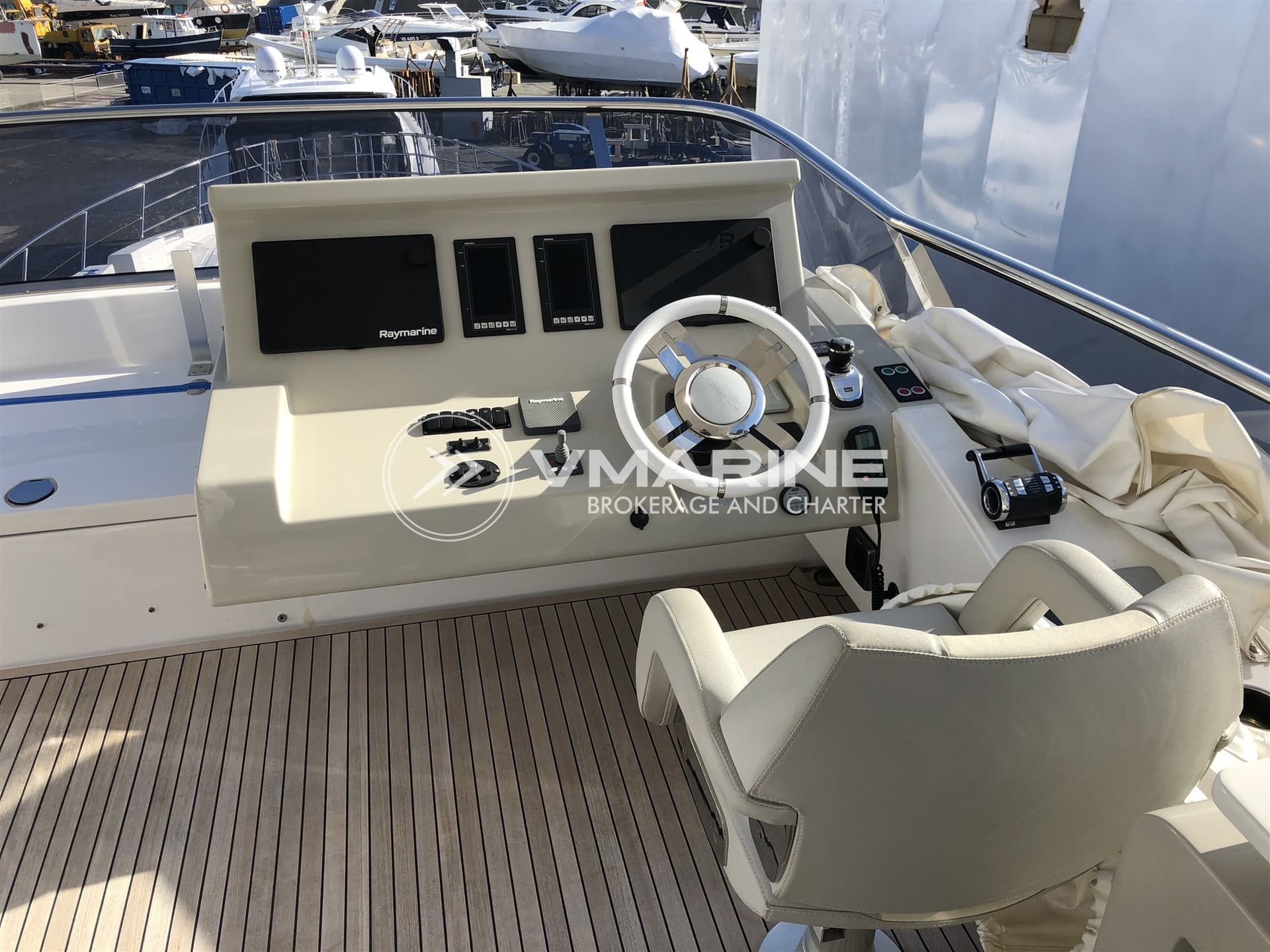 Azimut 72 Flybridge usato - foto hero 6