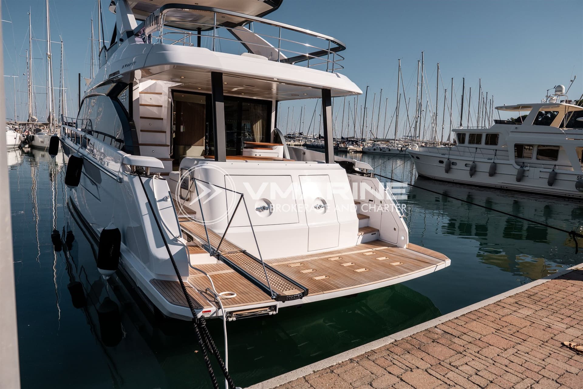 Azimut 68 Flybridge gebraucht - Detail 3