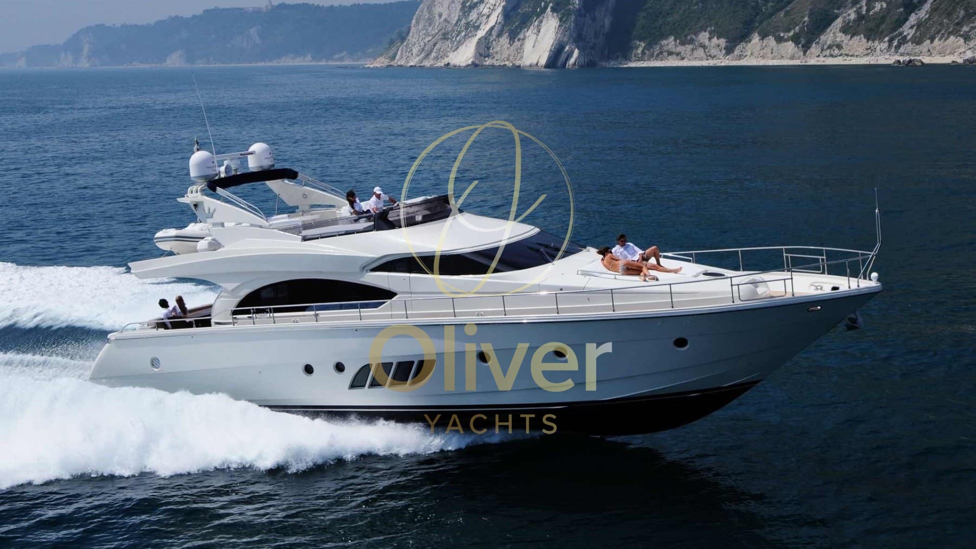 Sansita Yacht 70 Fly - Interior View Sansita Yacht 70 Fly - Interior View