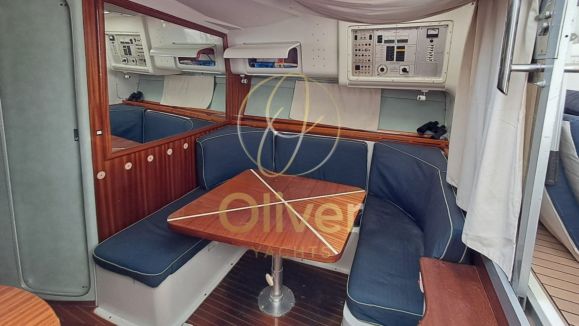 Trojan Yacht-Bertram 38 Express used - hero image 19
