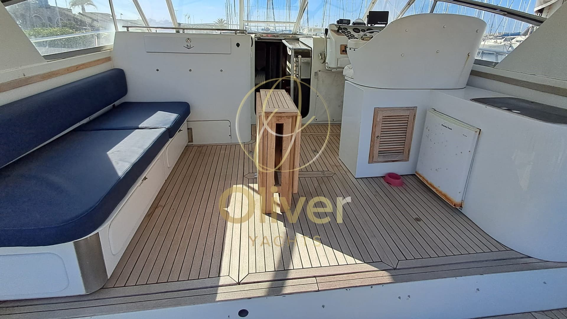 Trojan Yacht-Bertram 38 Express used - hero image 9