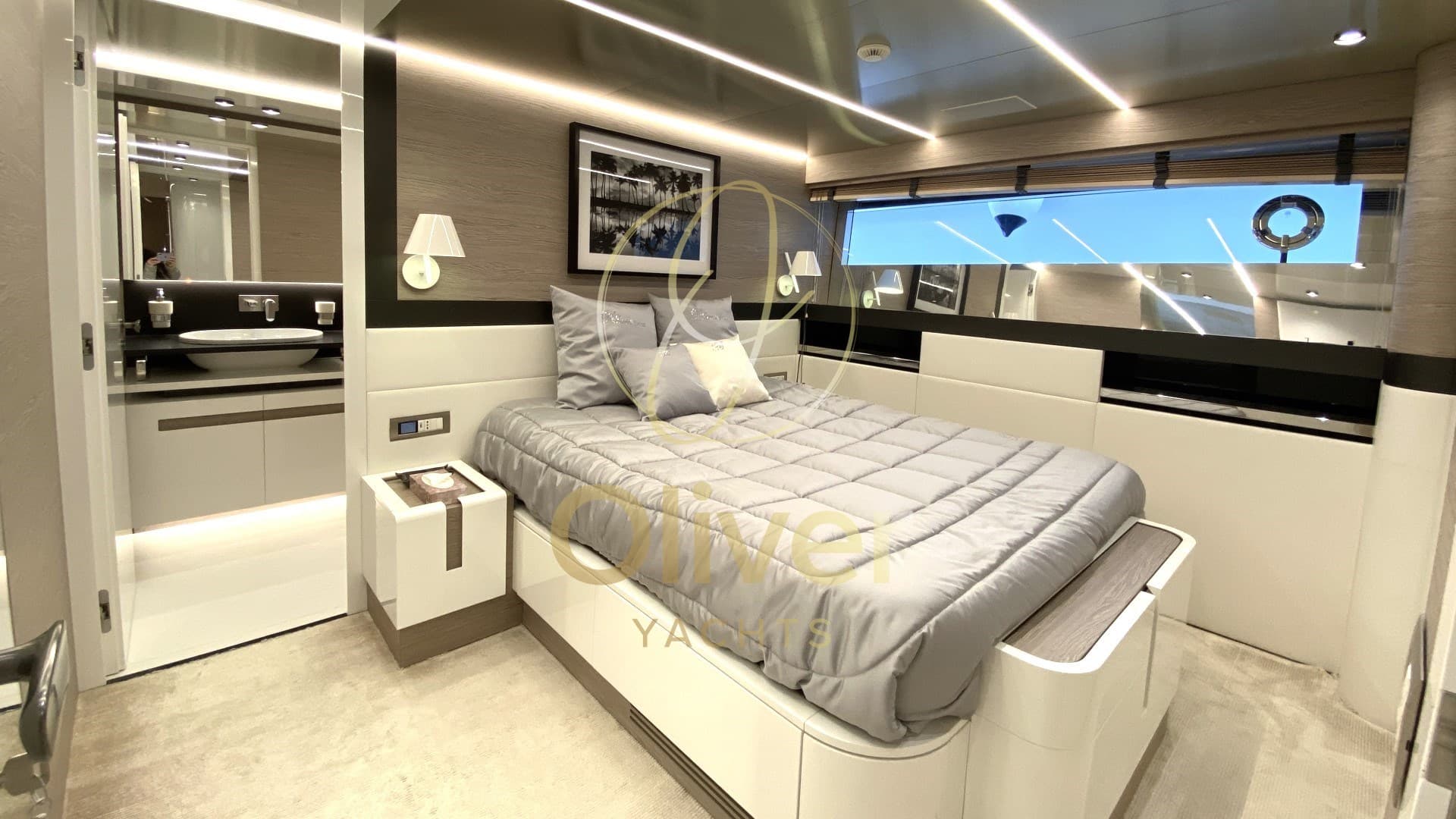 ISA Yachts EXTRA 93 usato - foto hero 19