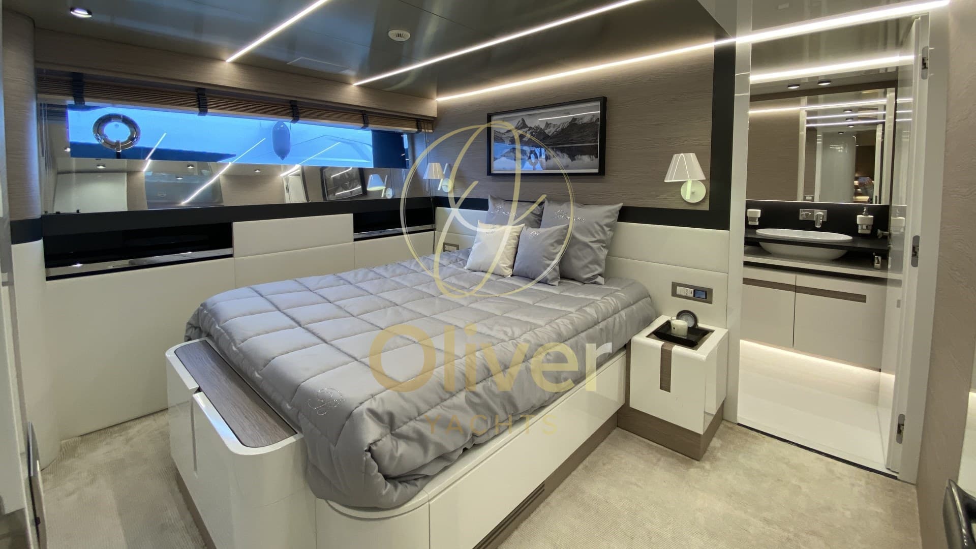 ISA Yachts EXTRA 93 usato - foto hero 20