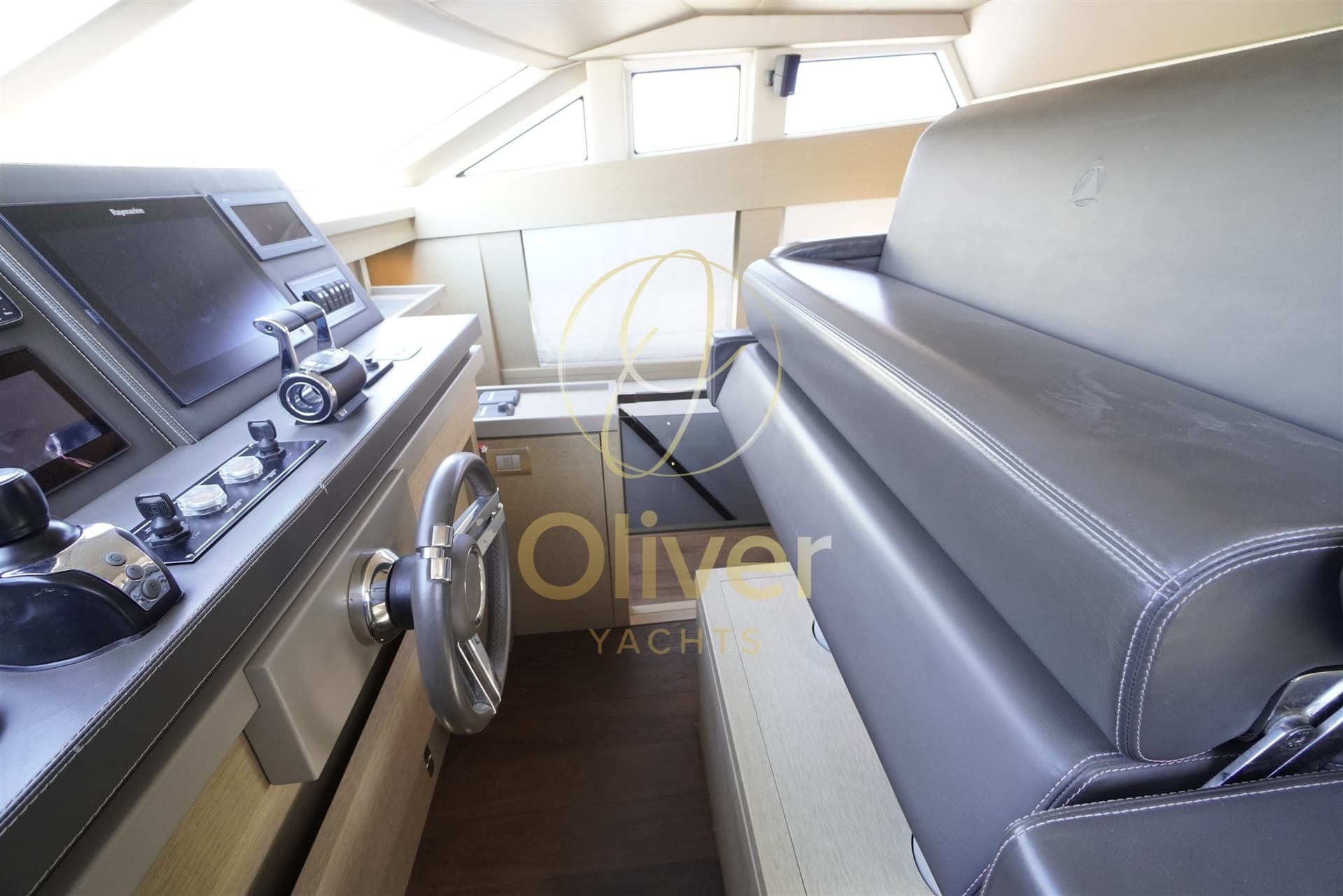 Prestige 750 FLY usato - foto hero 15