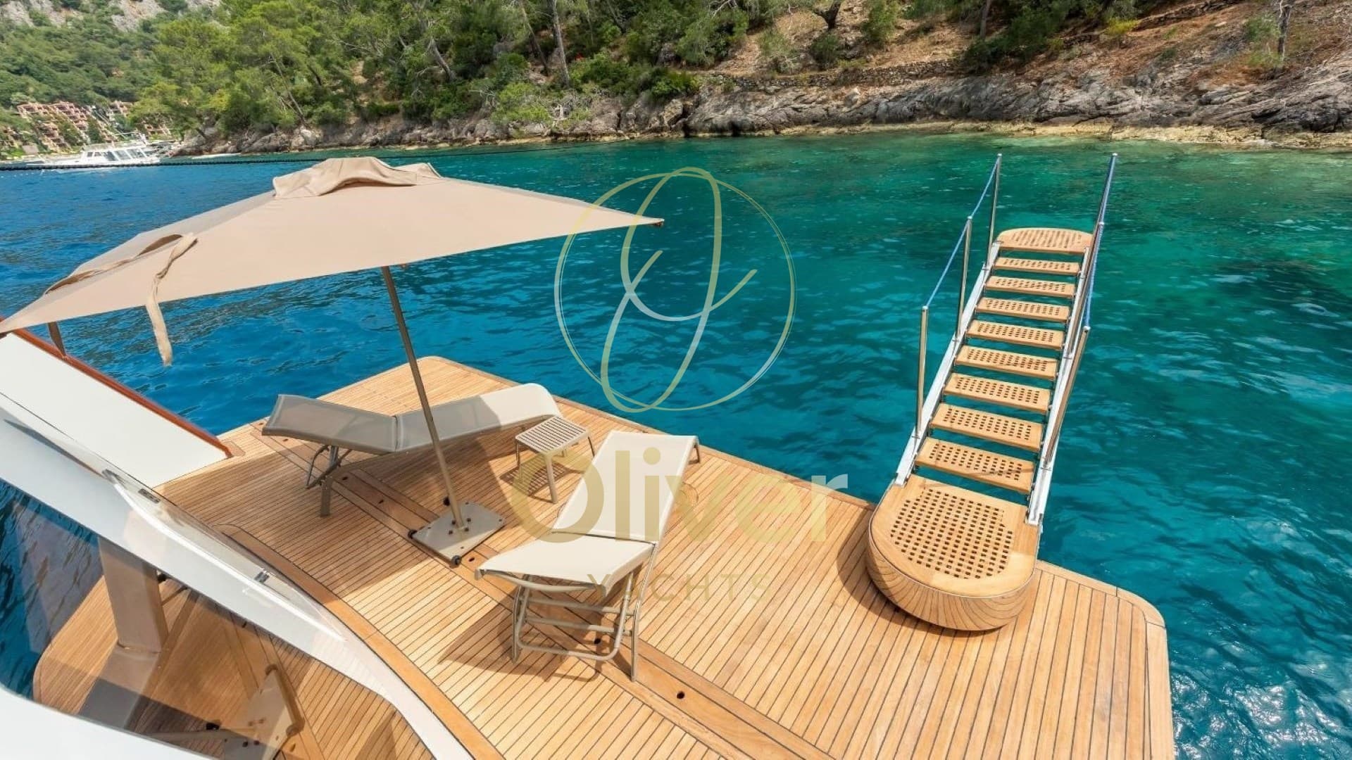 Hasmarine Yachting M26 - Interior View Hasmarine Yachting M26 - Interior View