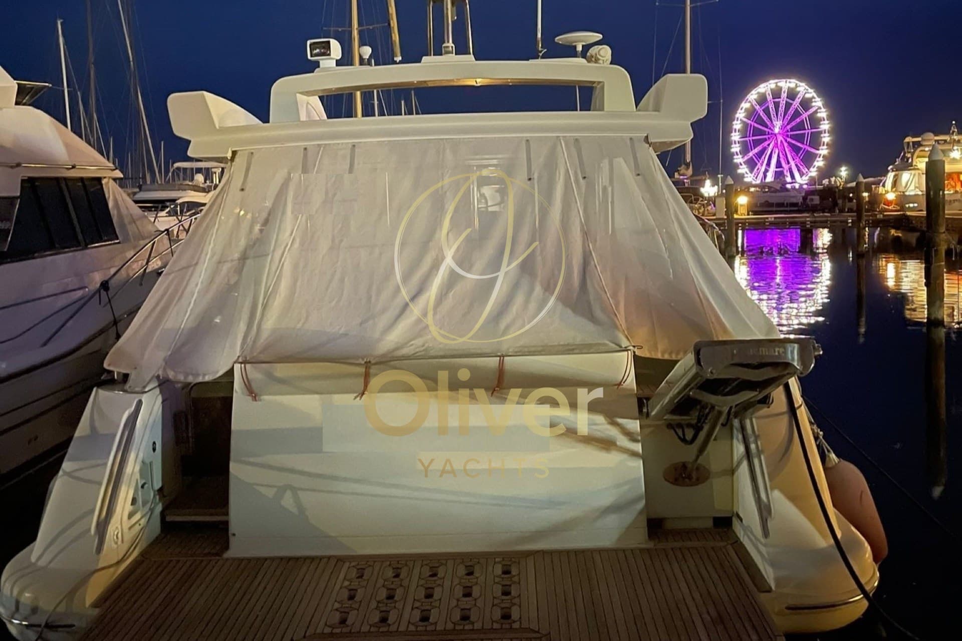 Azimut 43s - Deck View Azimut 43s - Deck View