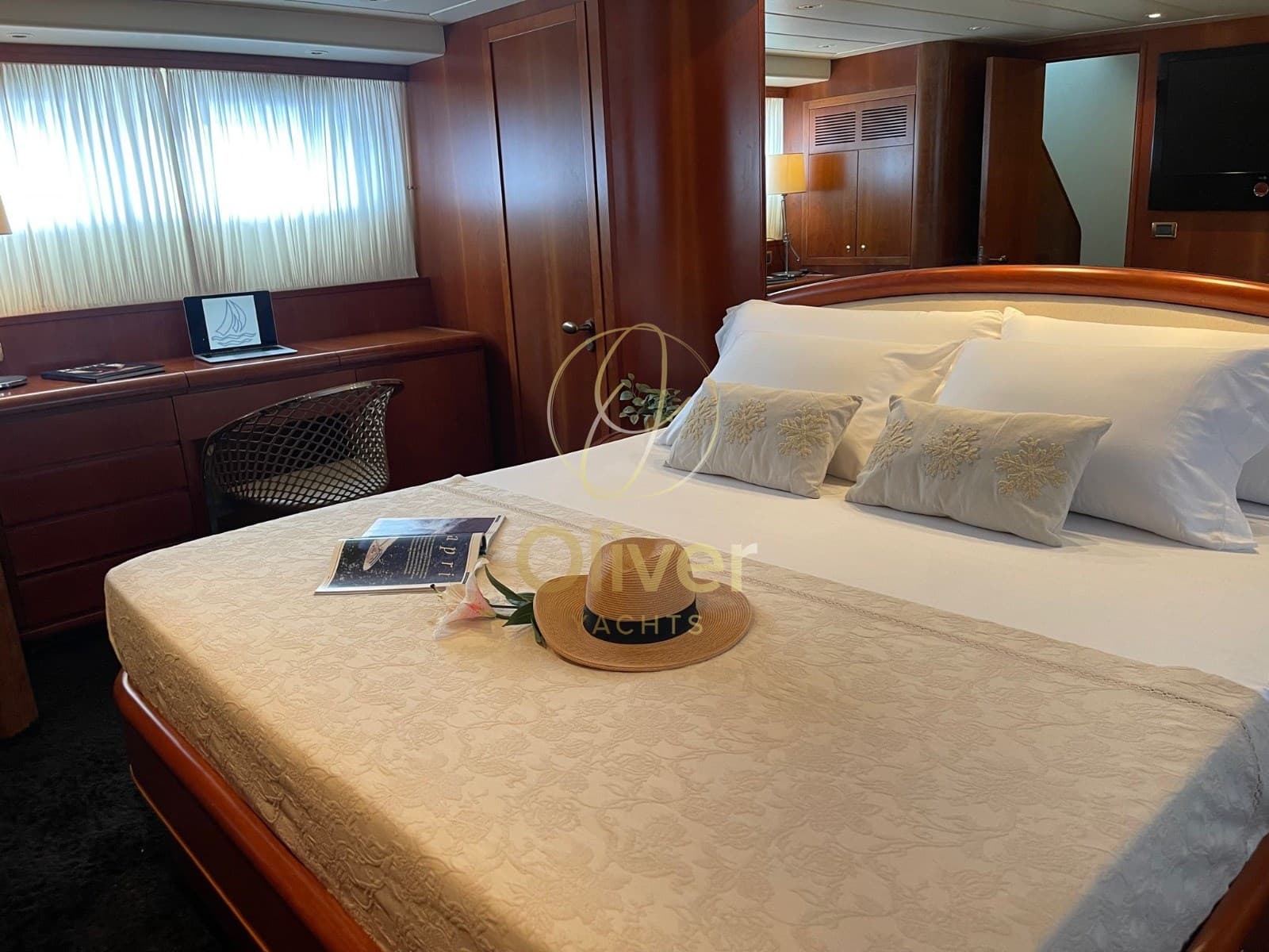 Falcon Yachts 100 d'occasion - image hero 16