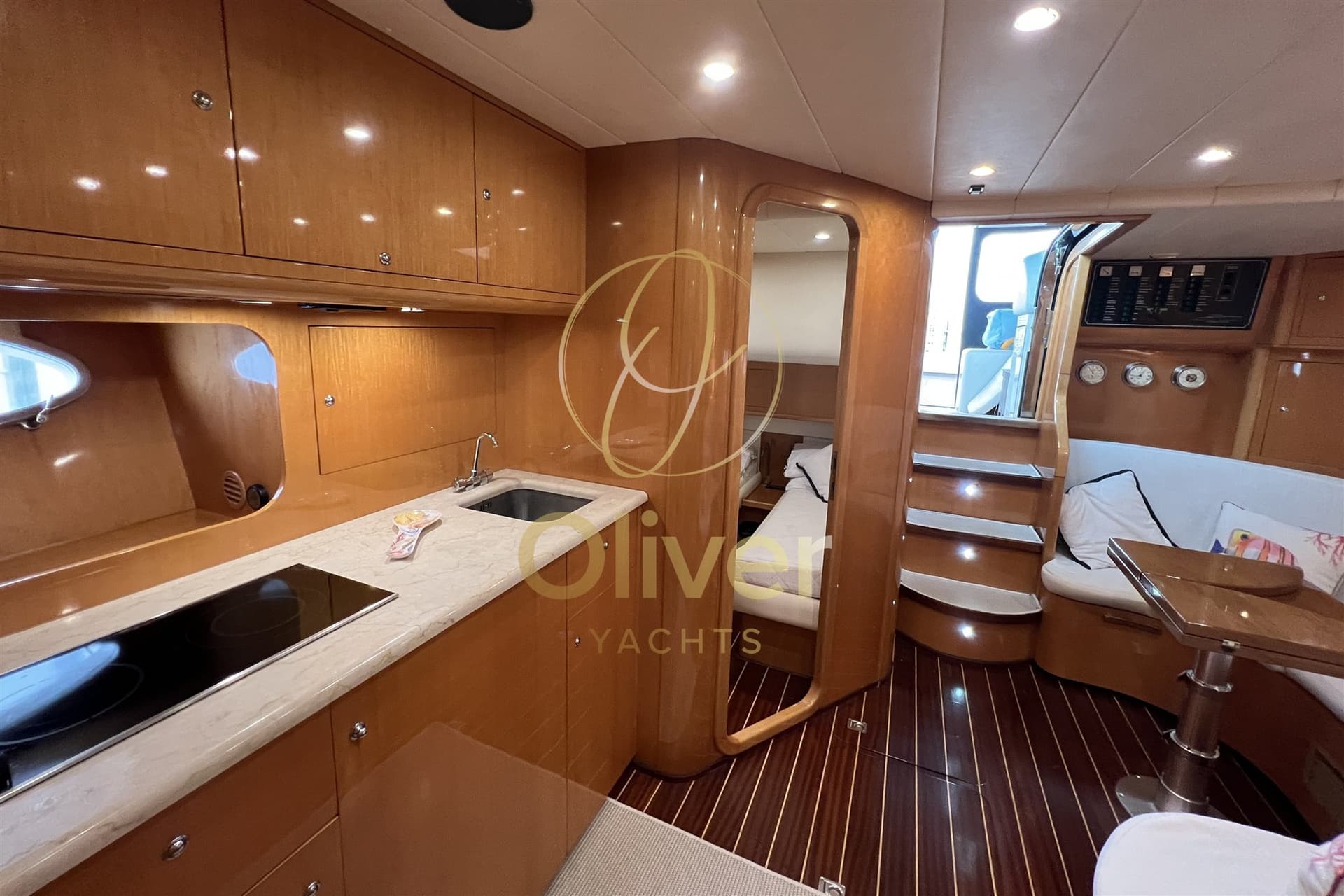 Uniesse Marine Uniesse 42' Open - Interior View Uniesse Marine Uniesse 42' Open - Interior View