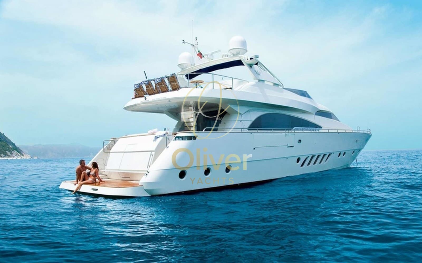 Dominator Yachts Dominator 860 - Detail View 1 Dominator Yachts Dominator 860 - Detail View 1