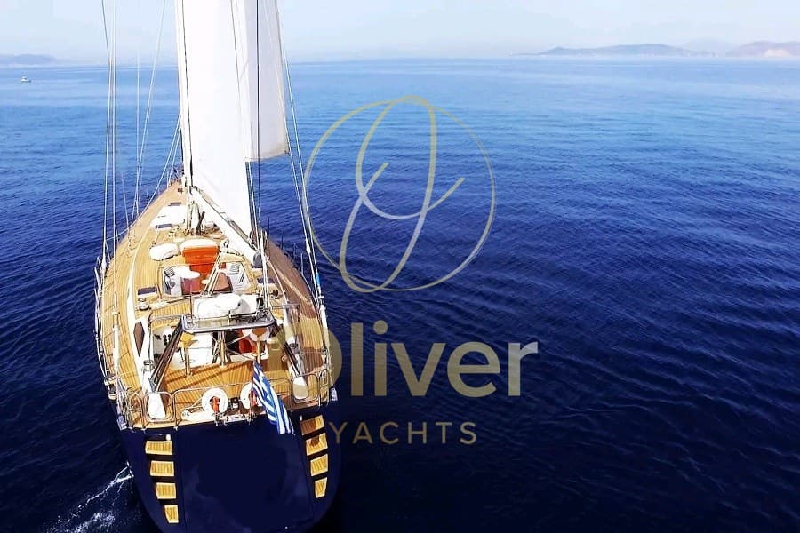 Brooke Marine Sloop 95 - Deck View Brooke Marine Sloop 95 - Deck View