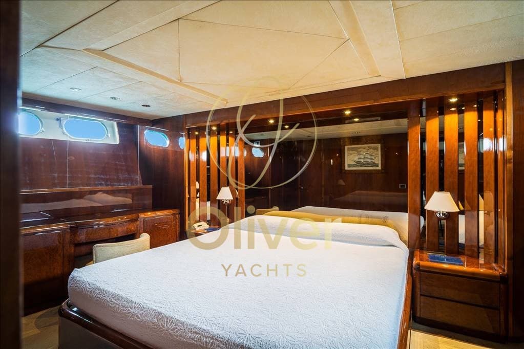 Falcon Yachts Falcon 92 d'occasion - image hero 15