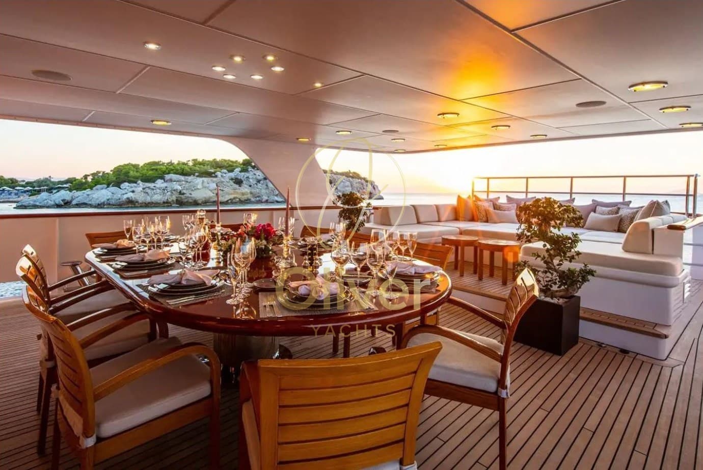 Feadship 183 - Deck View Feadship 183 - Deck View
