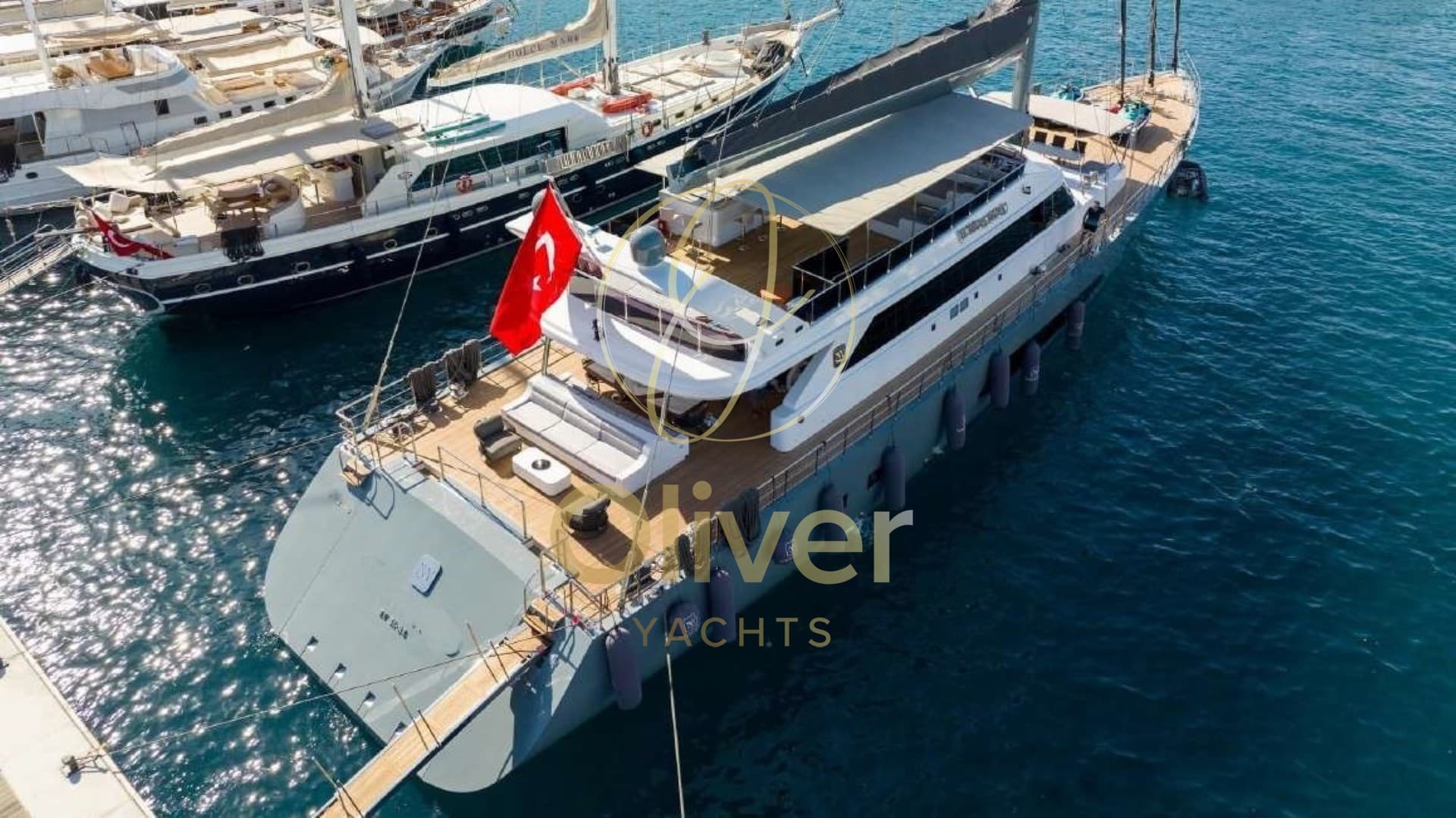 Sokmen Kardesler 44 - Deck View Sokmen Kardesler 44 - Deck View