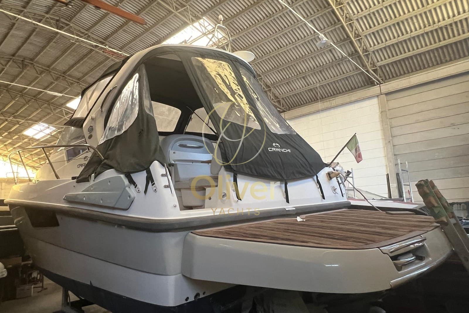 Cranchi Zaffiro 29 - Detail View 1 Cranchi Zaffiro 29 - Detail View 1