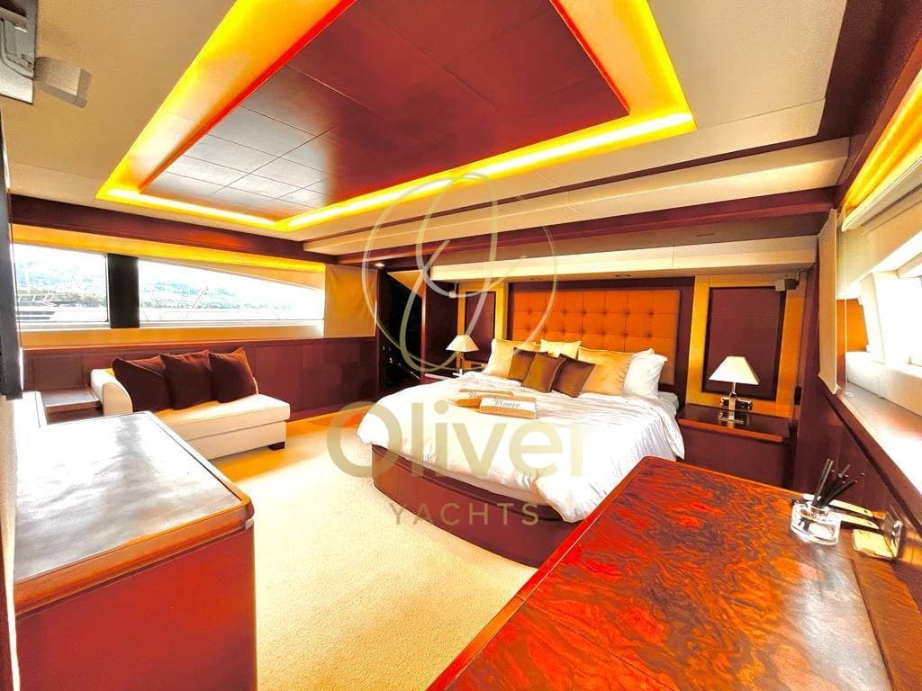 Azimut 105 usato - foto hero 16