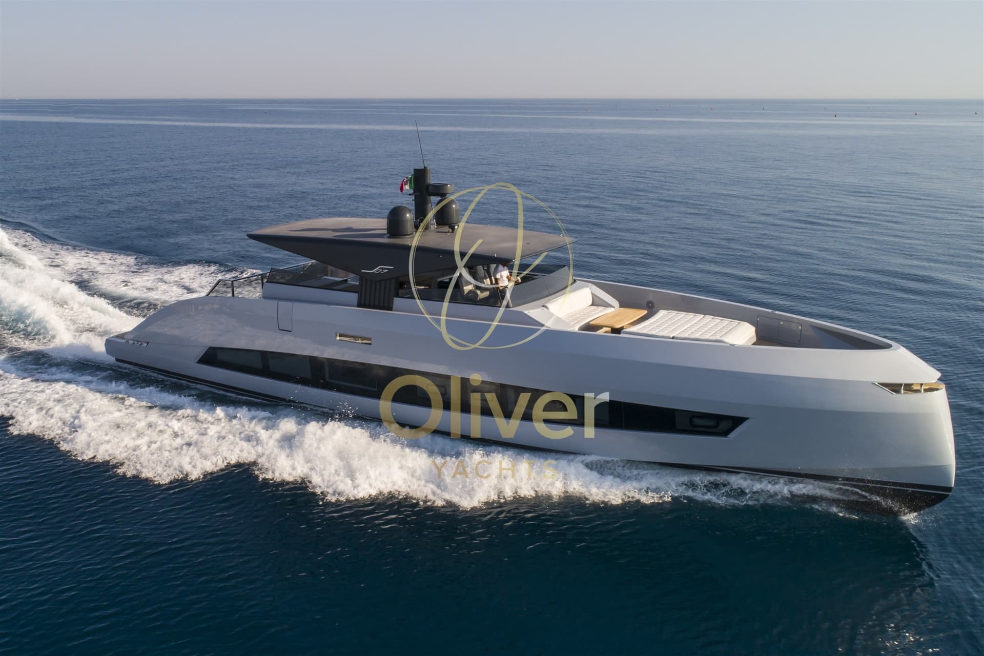 MandaYachts S07 - Detail View 1 MandaYachts S07 - Detail View 1