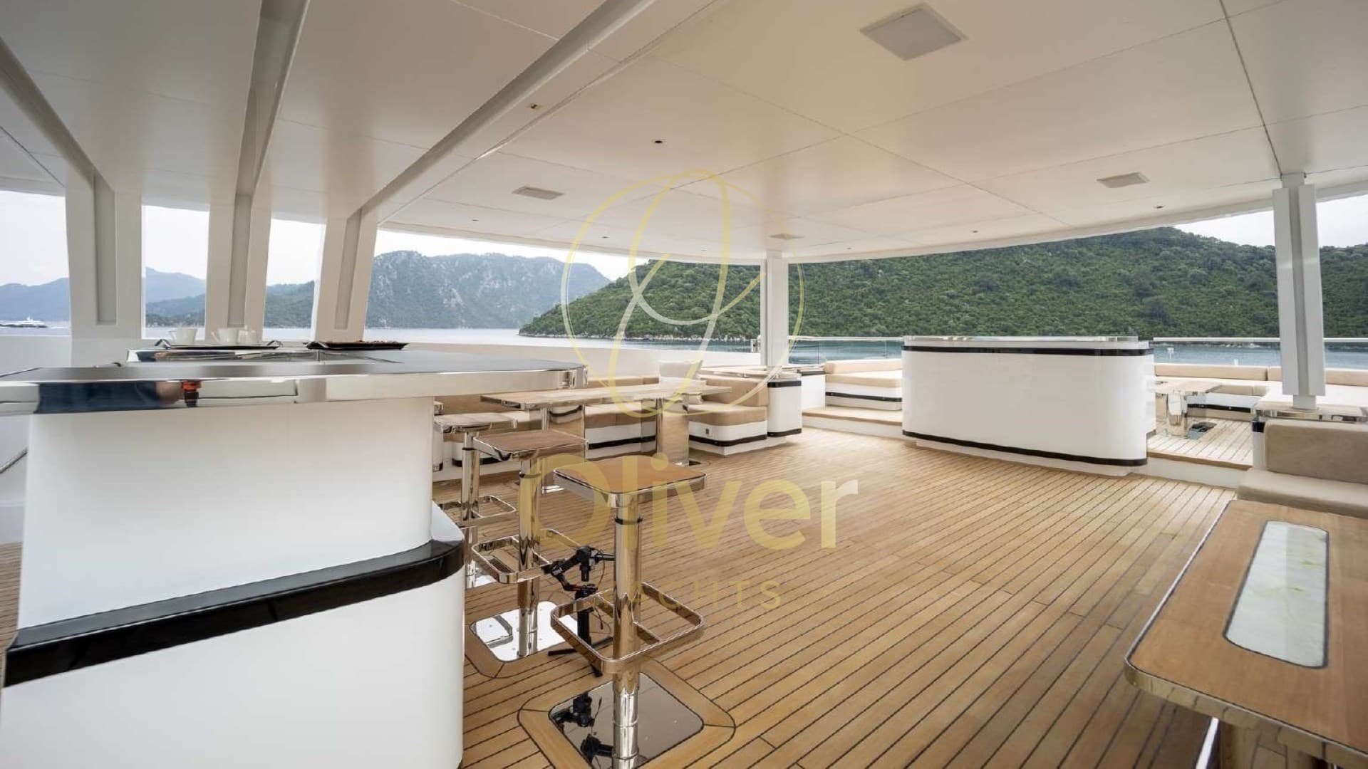 Cmb Yachts Cmb 47 - Deck View Cmb Yachts Cmb 47 - Deck View