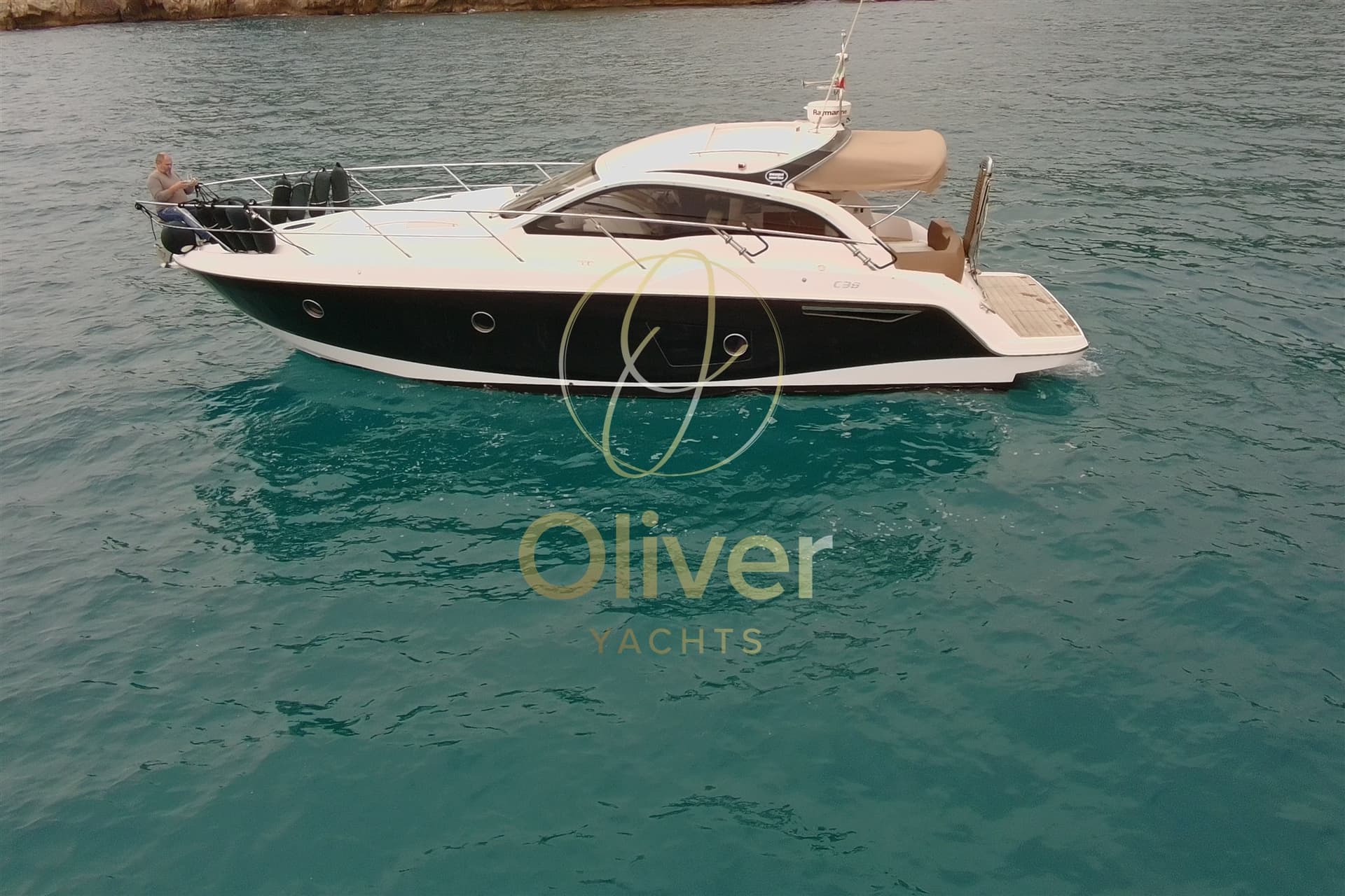 Sessa Marine C38 gebraucht - Hauptbild 3