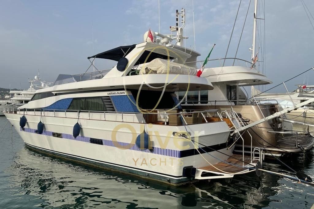 Cantieri di Pisa AKHIR 22 usato - vista principale